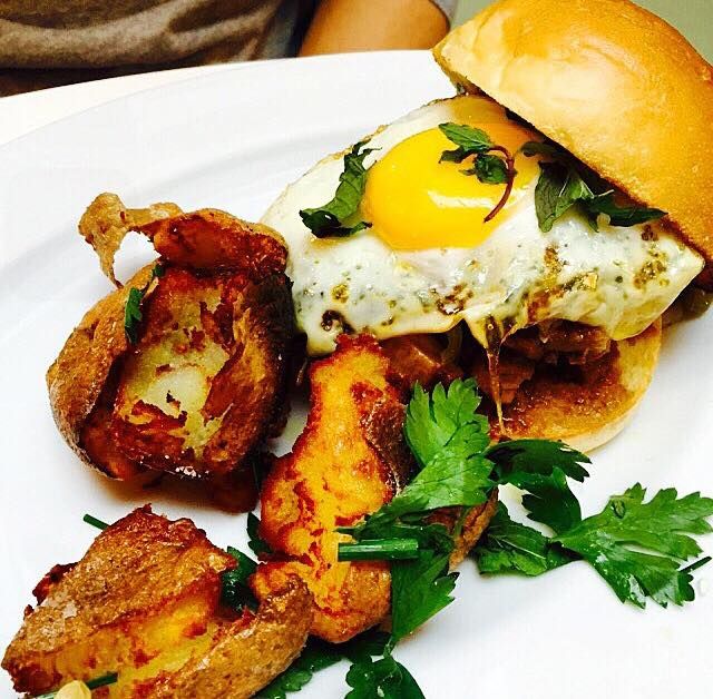 Vic's - New York Convenience