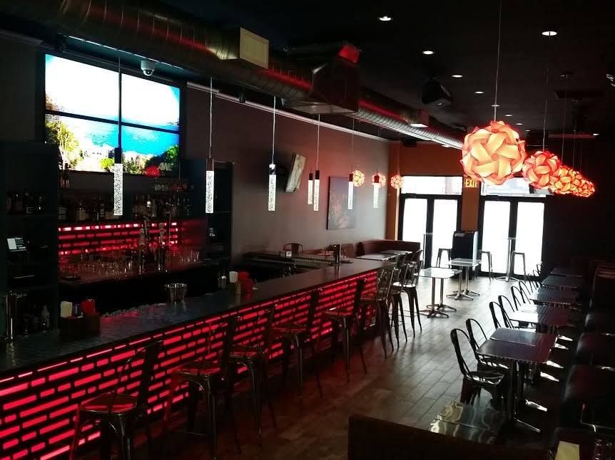 Casa Restaurant & Lounge - the Bronx Accessibility