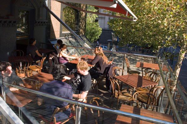 Cabinet Bar & Balcony - Melbourne Inspection