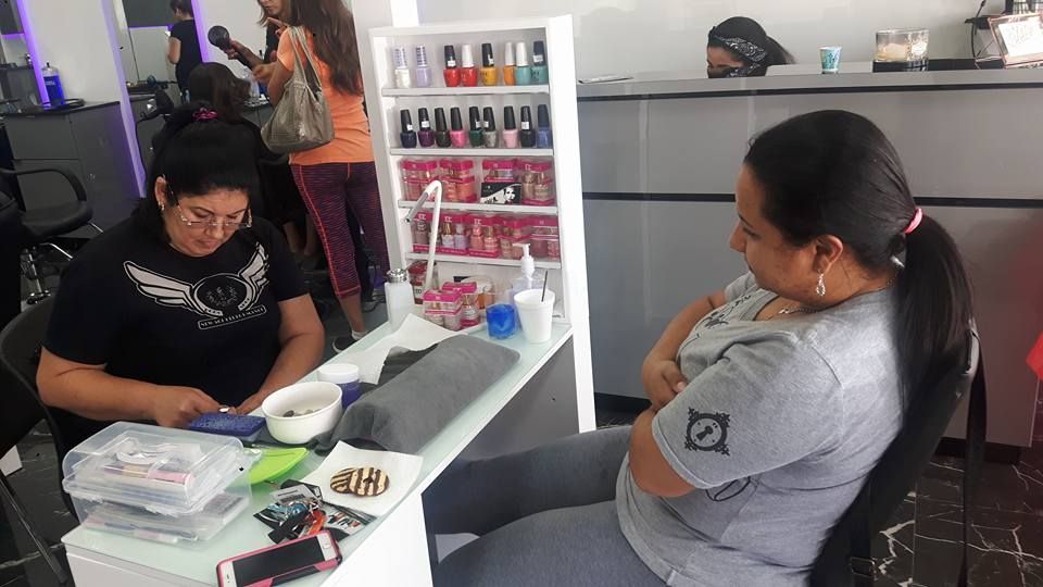 Innovaciones salón & beauty shop - Hialeah Accessibility