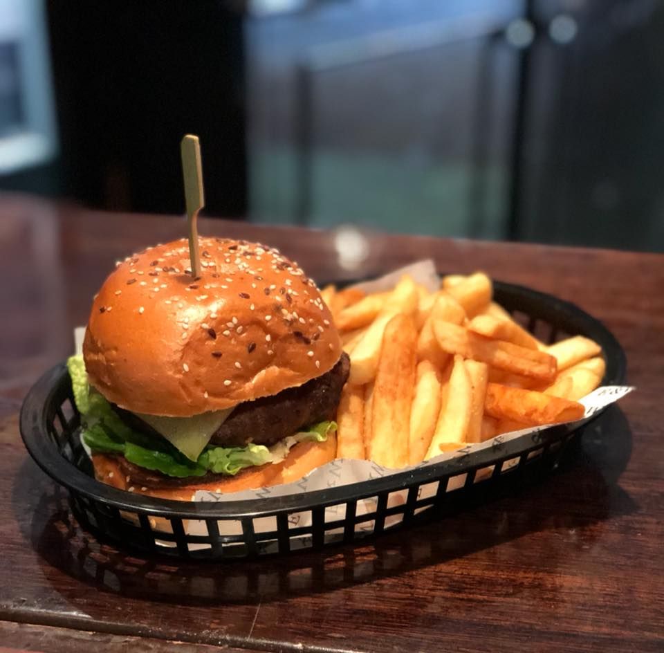 The Elephant & Wheelbarrow - Melbourne Establishment