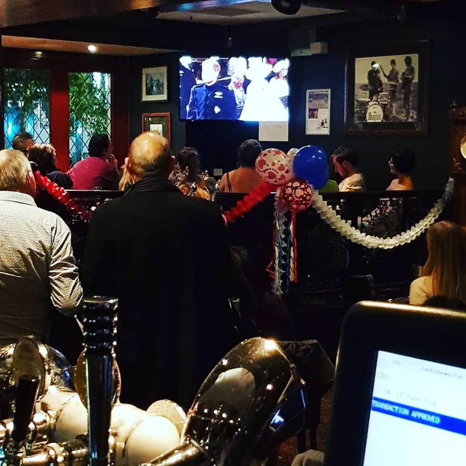 The Elephant & Wheelbarrow - Melbourne Wheelbarrow