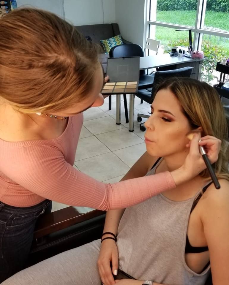 Pi&ugrave; Belli Salon & Spa - Hialeah Wheelchairs