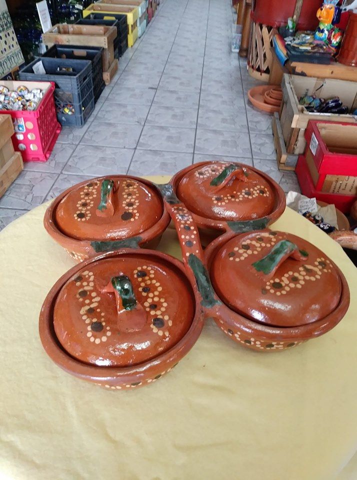 Mexican Craft & Pottery, Inc - Hialeah Surrounding