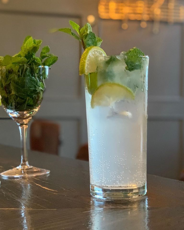 PEQUE Vinos & Tapas - New York Accommodate