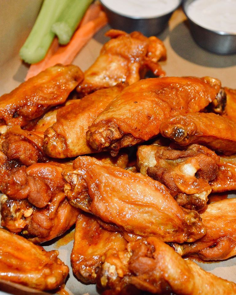 Buffalo Wild Wings - Brooklyn Entertainment