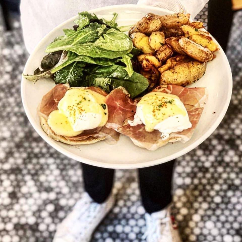 Empire Diner - New York Flexibility