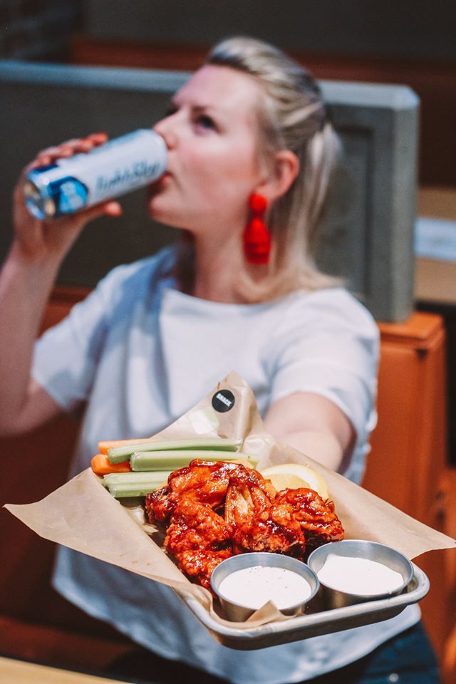 Buffalo Wild Wings Brooklyn Restaurant American