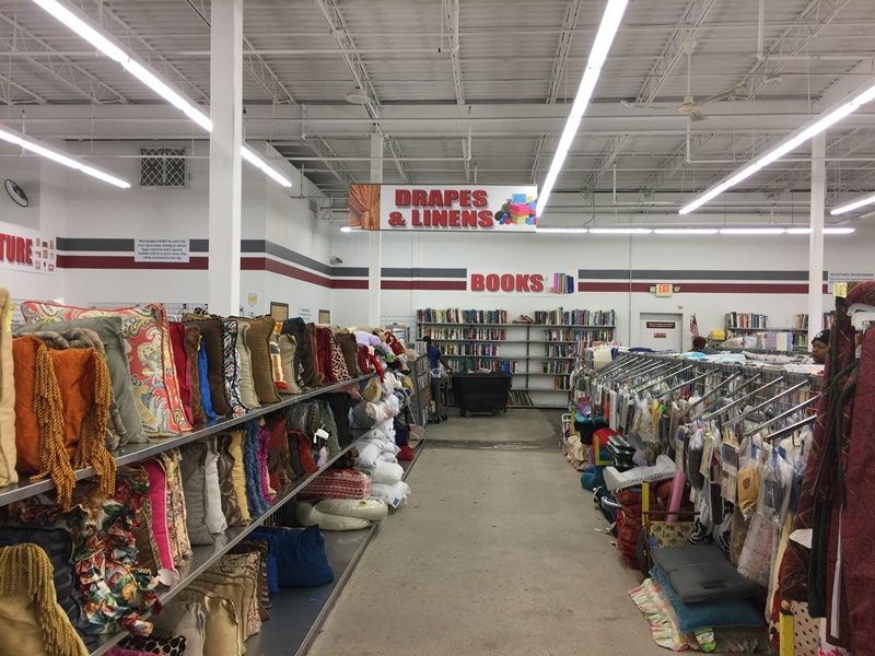 Red White & Blue Thrift Stores - Hialeah Electronics