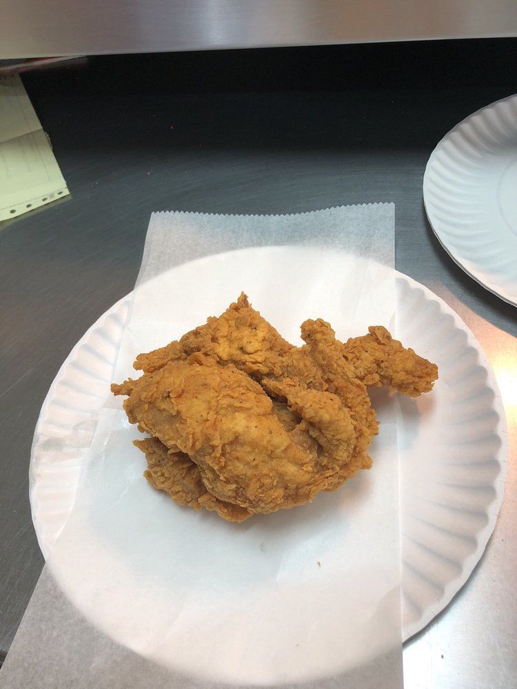 Place Fried Chicken & Pizza - Brooklyn Restaurant