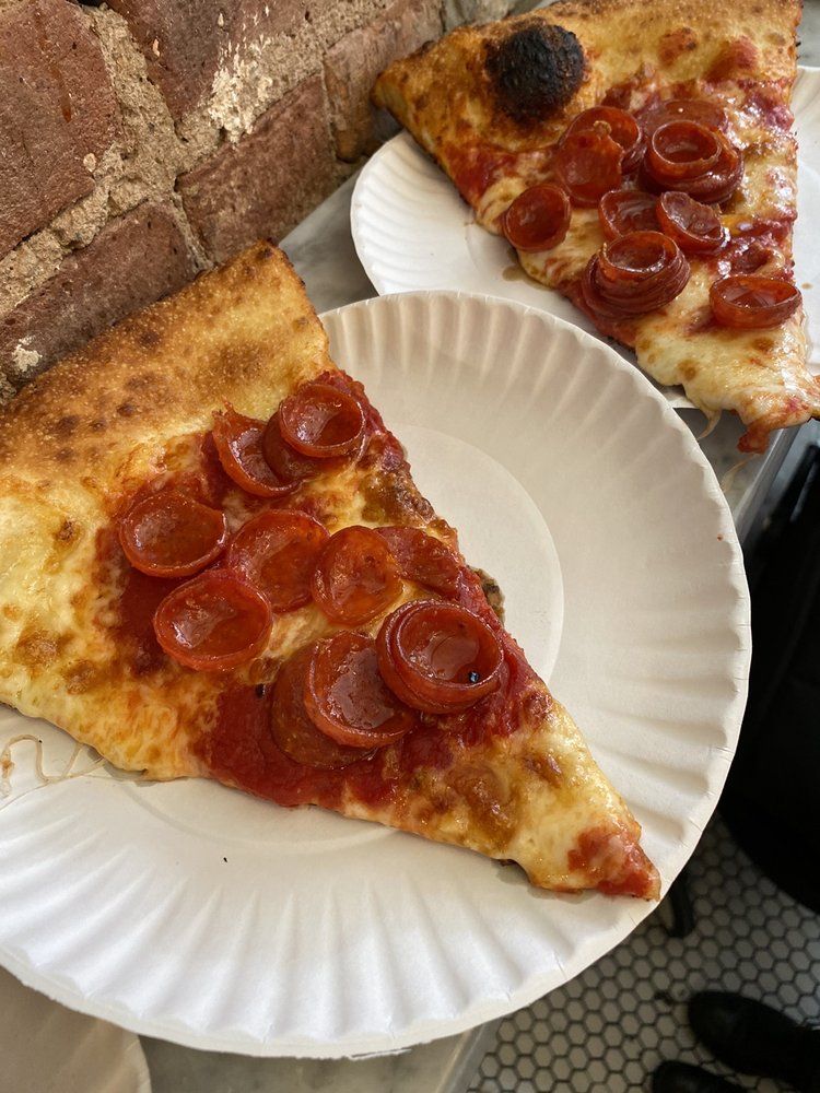 Manero's Pizza - New York Appropriate