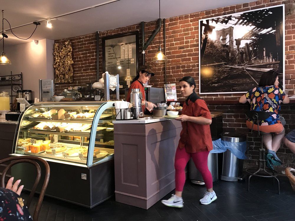 Almondine Bakery - Brooklyn Information