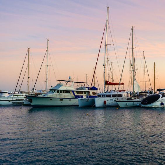 Six Mile Lake Marina - Port Severn Accommodate