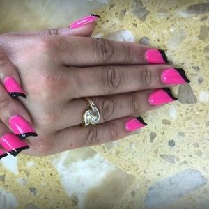 Linda's Nails - Newark Appointments