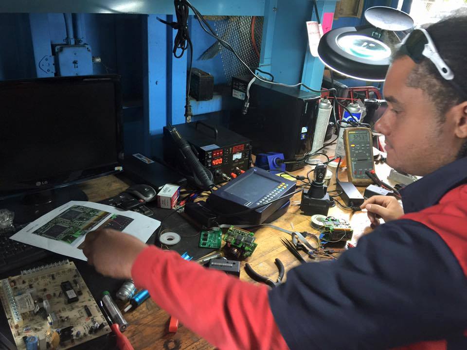 Frankie Auto Services & Repair - Dyer Establishment