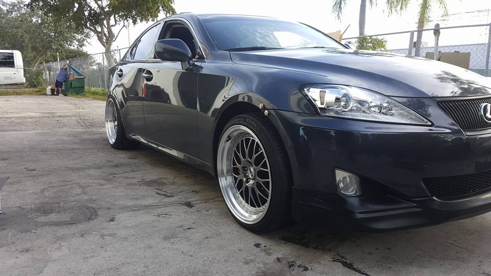 Jonny Auto Repair NEW & USED TIRES - West Palm Beach Accessibility