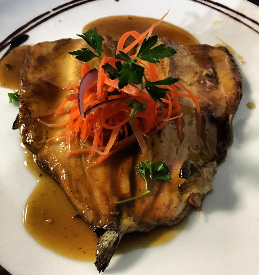 Lola Restaurant & Grill - Seattle Convenience