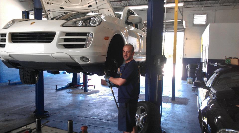 Aventura Auto Specialist - Aventura Installation