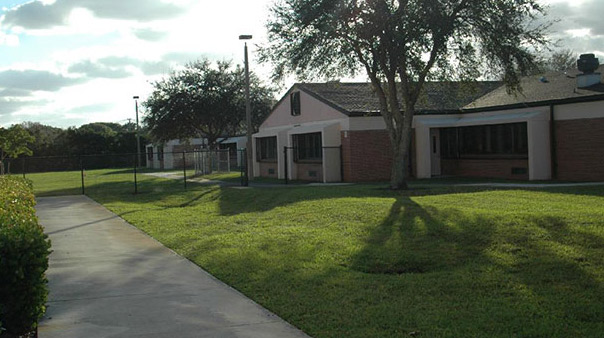 Bear Lakes Middle School - West Palm Beach Informative