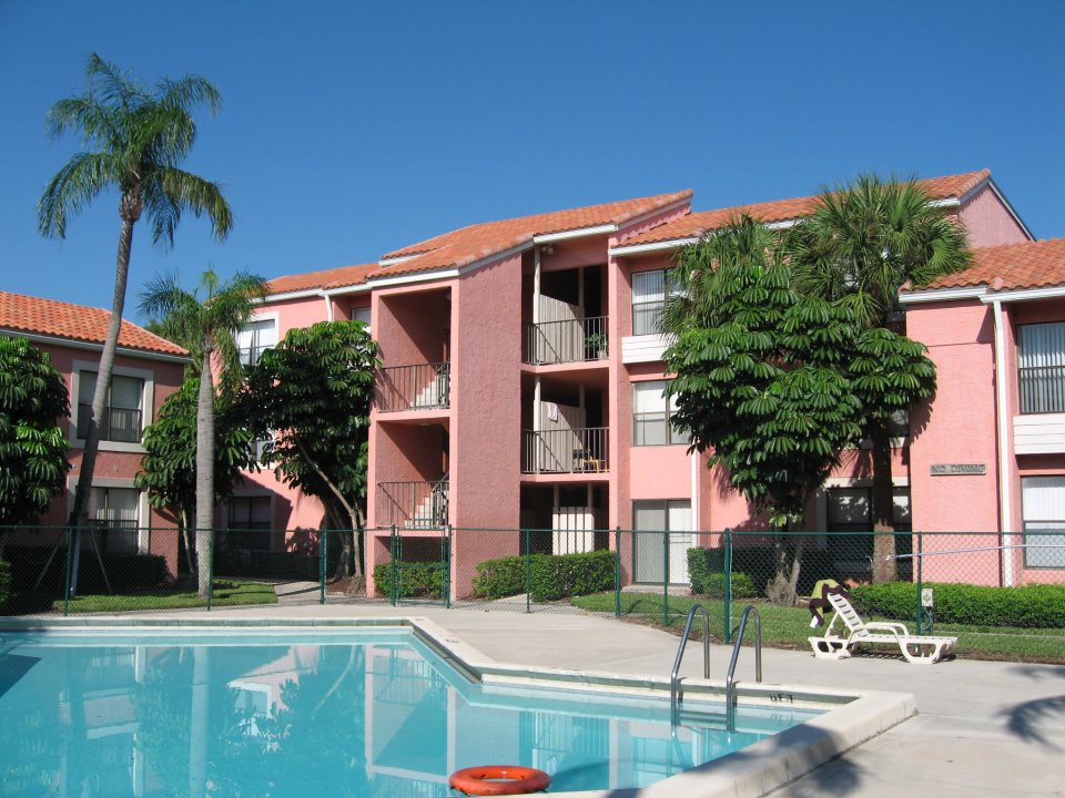 President's Walk - West Palm Beach Accommodate