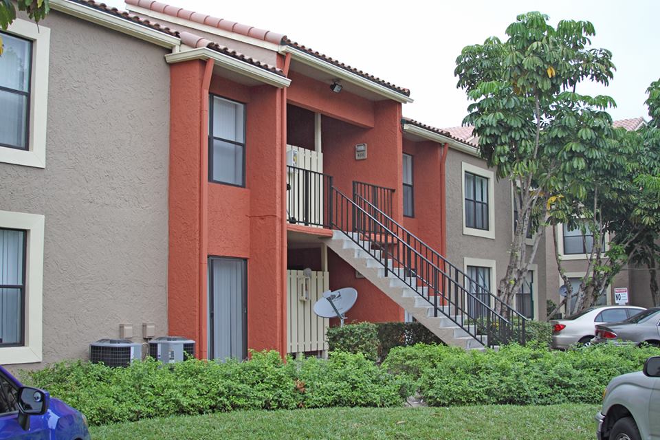 President's Walk - West Palm Beach Comfortably