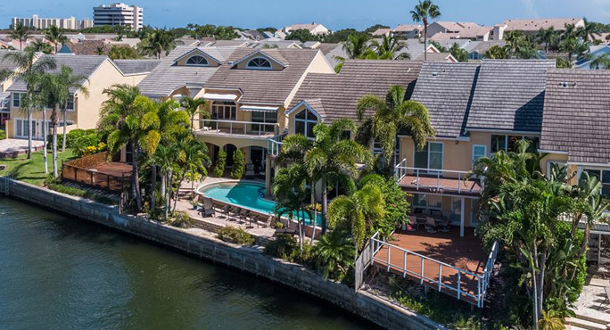 Waterfront Properties & Club Communities: Meike MacGregor - Jupiter Accessibility