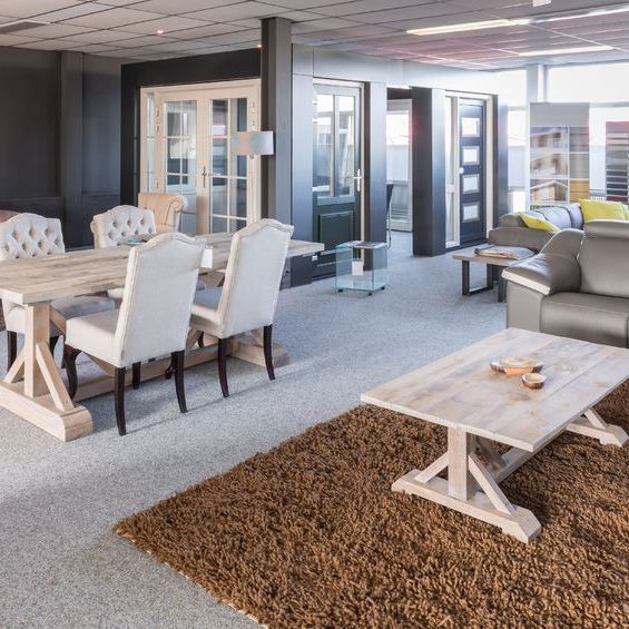 Decor Window Fashions & Upholstery - Barrie Convenience