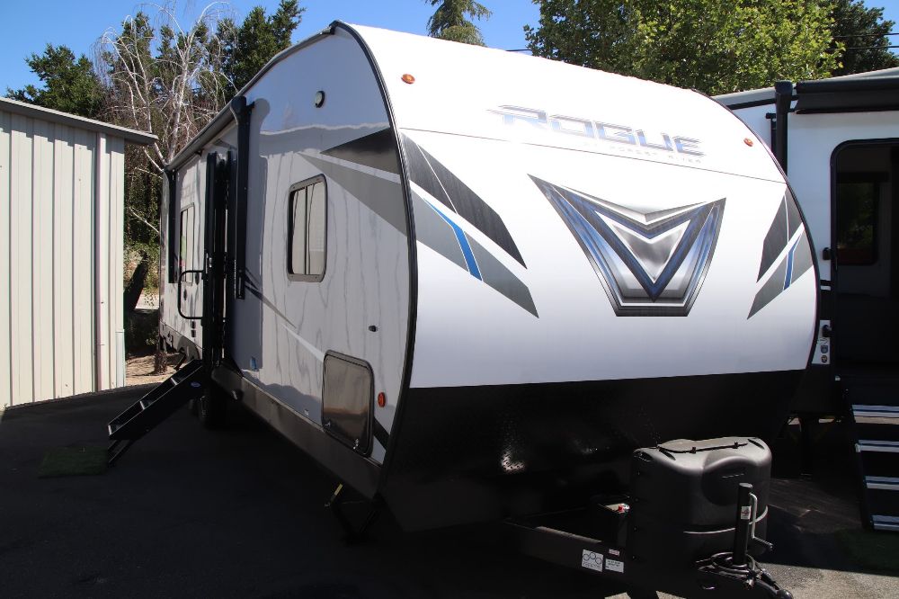 California RV Outlets - Atascadero Combination