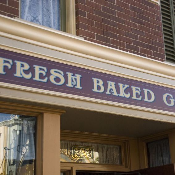 Troutman Sign Graphics Inc - Paducah Information