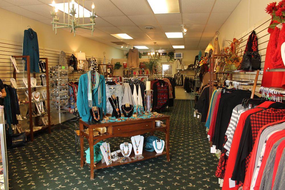 Carriage House Gifts Jewelry & Apparel - Findlay Wheelchairs