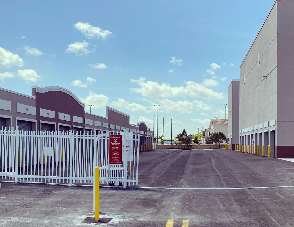 Woodlake Plaza - Greenacres Information