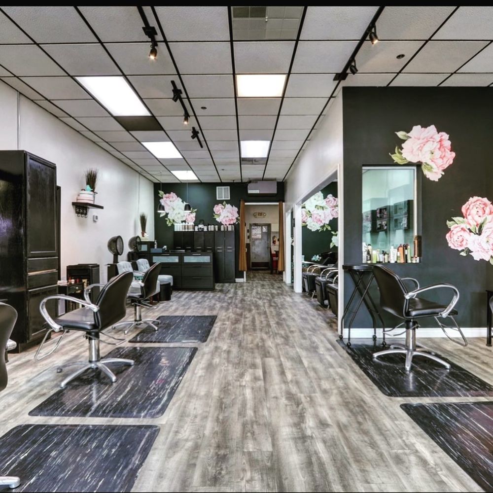 Salon Ginger - Anchorage Positively