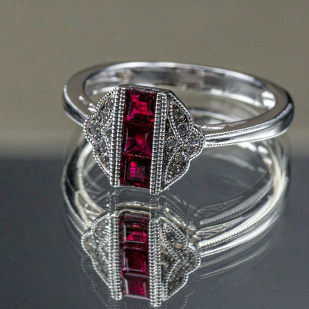 SJ Custom Jewelers - Newport Appearance