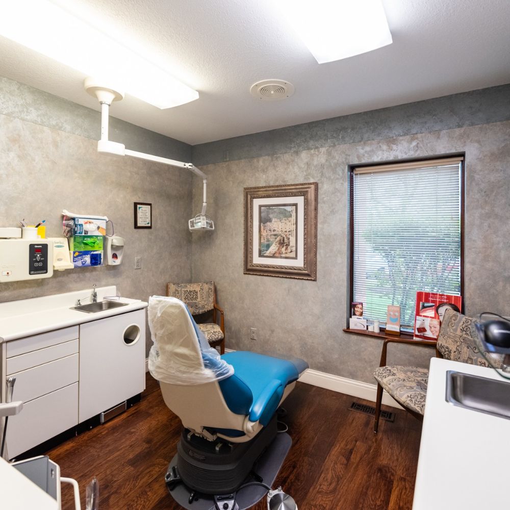 Philip C Roach, DDS - Fort Wayne Informative