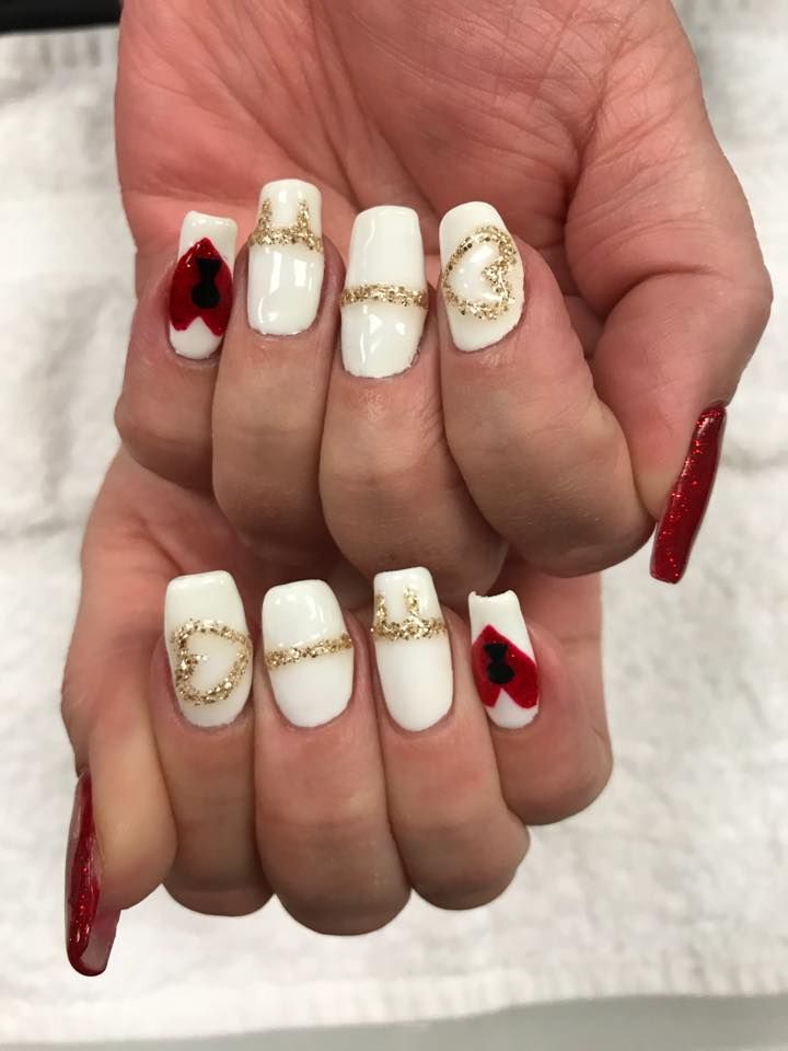 Navy's Nail & Spa - Middletown Information
