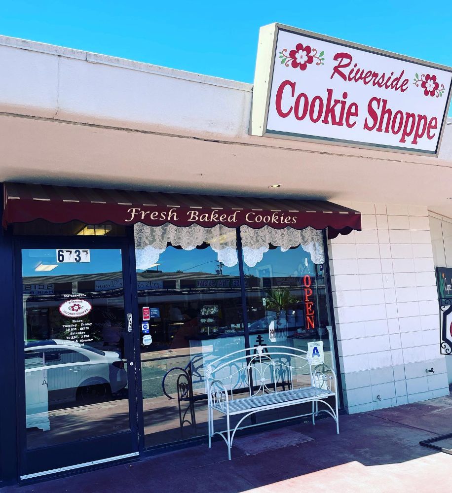 Riverside Cookie Shoppe - Riverside Atmosphere