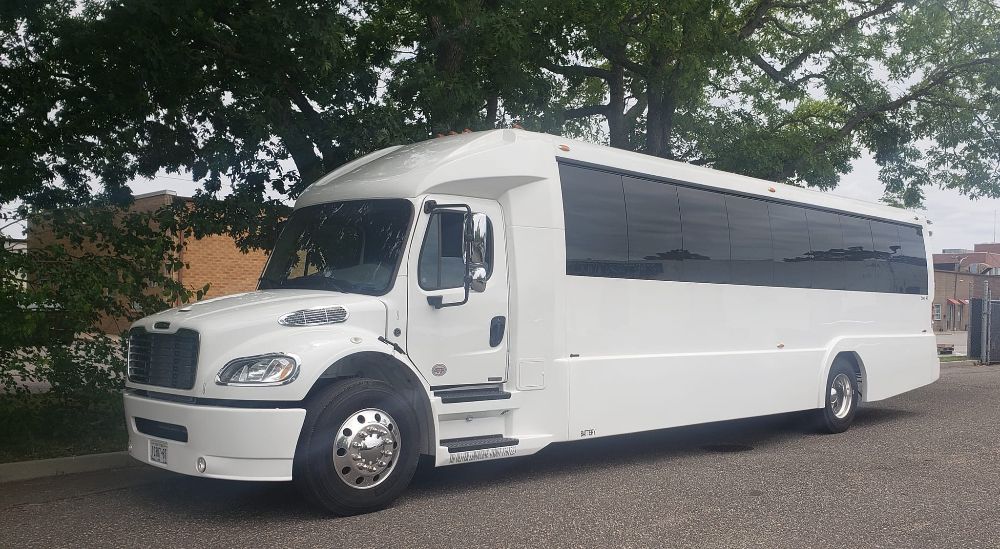 Sir Oliver Limousine - Bohemia Informative