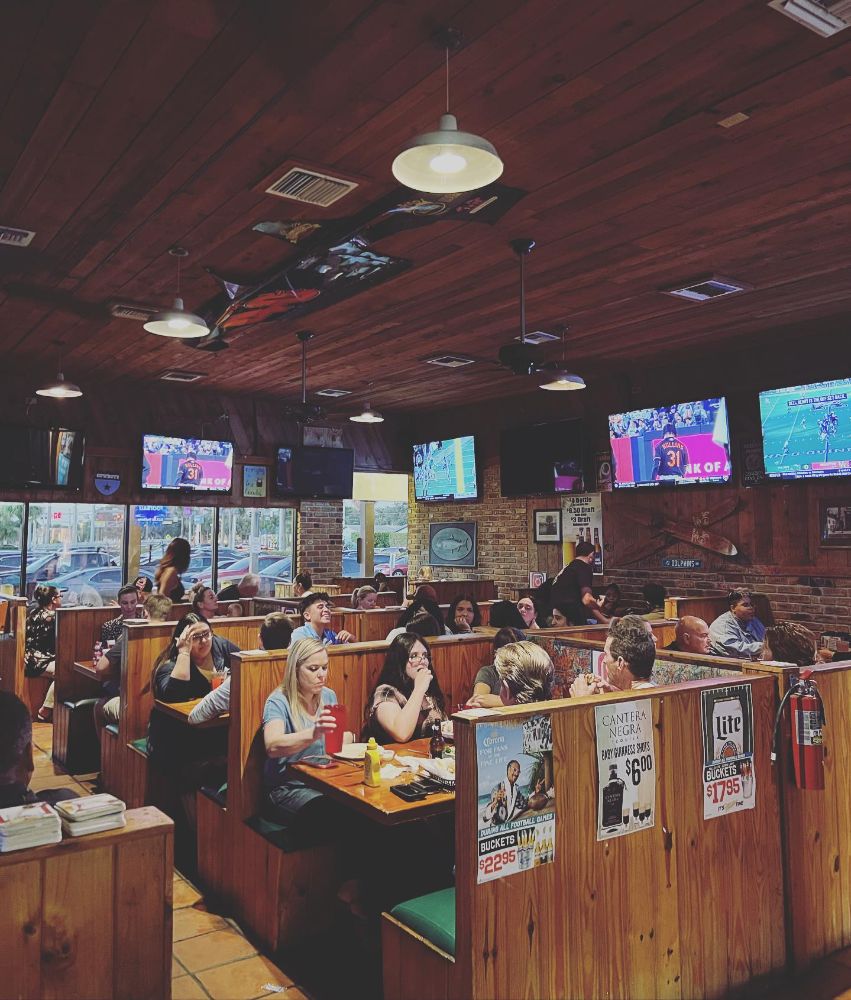 McKenna's Place - Palm Springs Restaurants