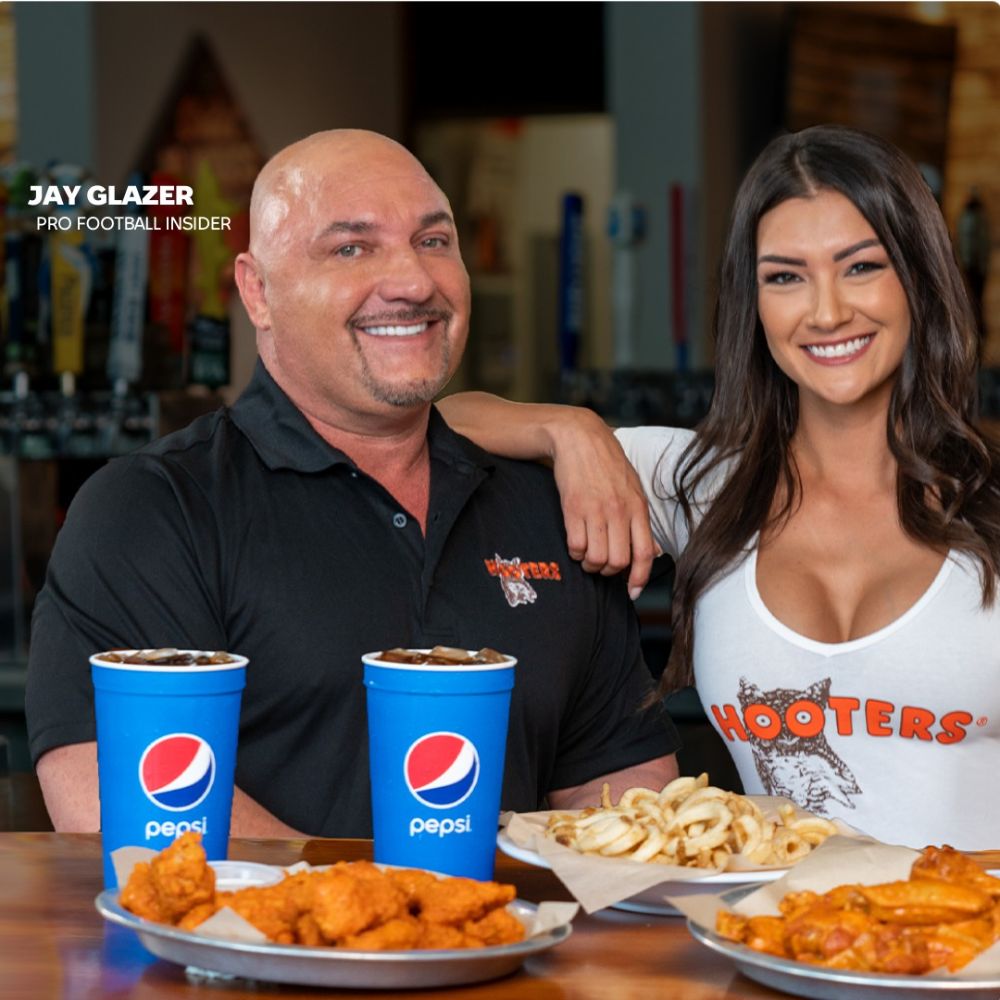 Hooters West Palm Beach Restaurant American