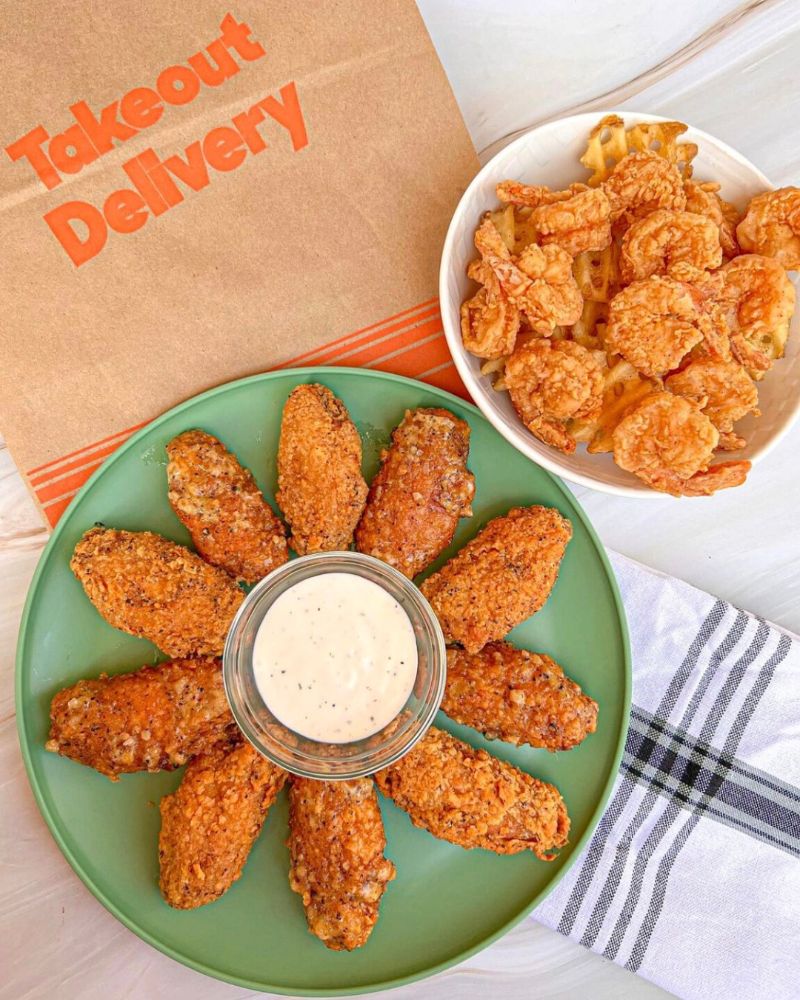 Hooters - West Palm Beach Wheelchairs