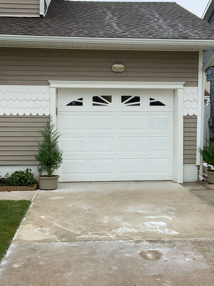 Tilt-In Windows & Siding Inc - Northfield Information