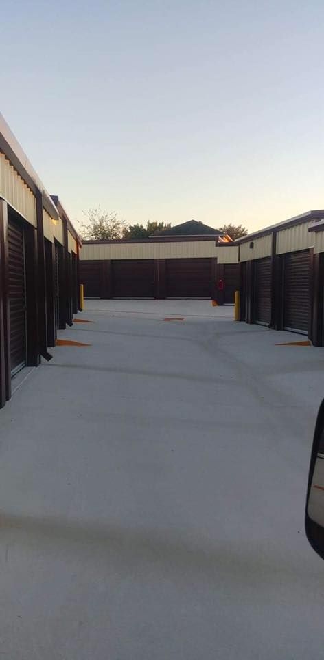 County Line Self Storage - New Braunfels Organization