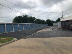 Camel Maxi Storage - Sherman Facilities