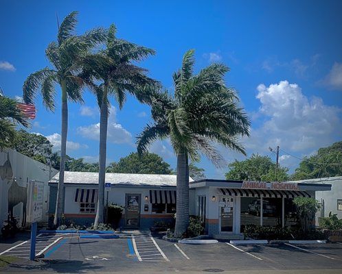 Wilton Manors Animal Hospital - Wilton Manors Cleanliness