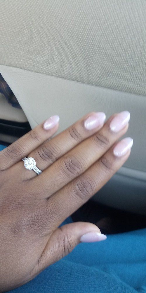 Linda's Nails - Newark Informative