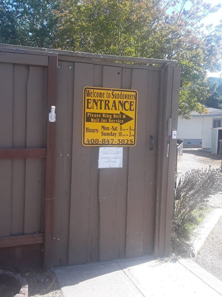 Sundowners Kennels - Gilroy Cleanliness