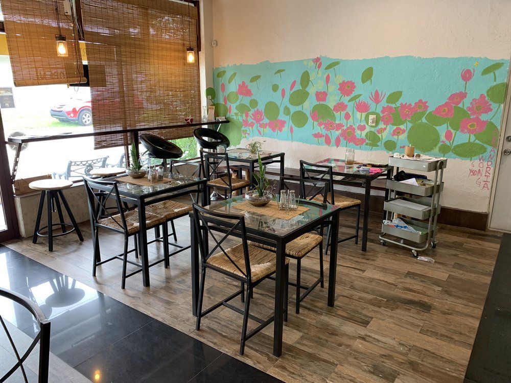 Living Food Bakery & Cafe Zephyrhills Restaurant American