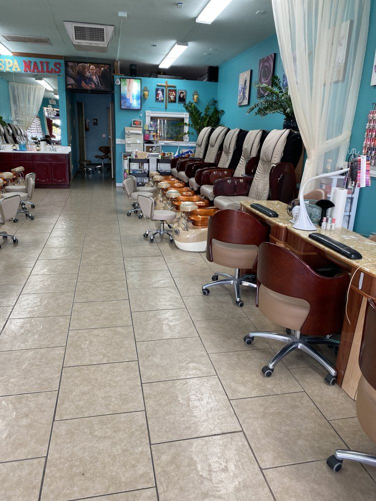 Julie's Spa & Nails - Phoenix Informative