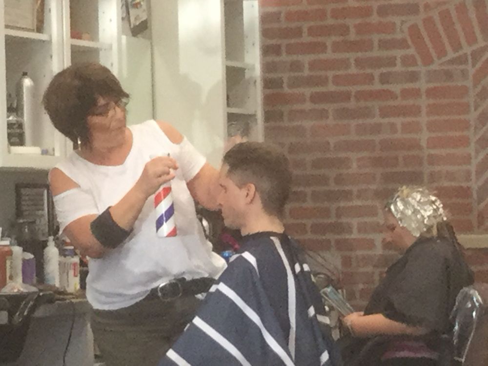 A New Attitude Hair & Nail Salon Mentor On The Lake Retail Beauty