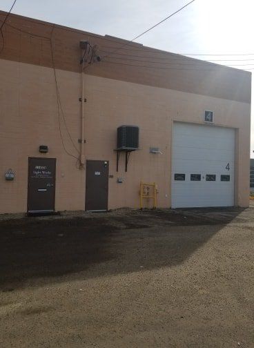 Light Works Esthetics ltd. - Grande Prairie Information